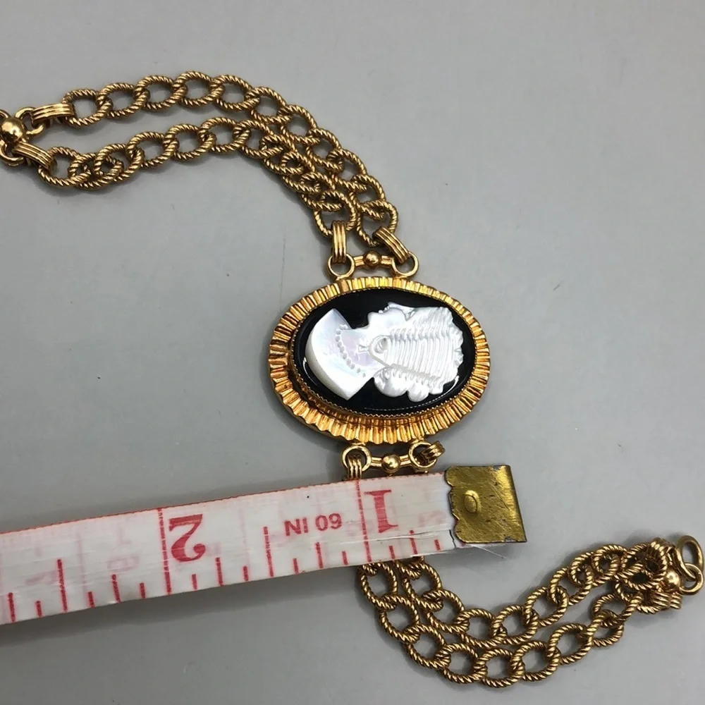 Vintage 12k Gold Filled GF Victorian Lady Cameo Chain Bracelet Makers Mark